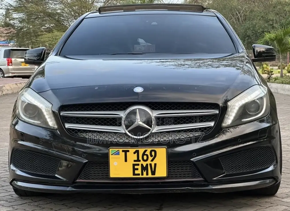 Mercedes-Benz A-Class 2015 Black