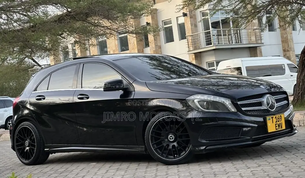 Mercedes-Benz A-Class 2015 Black