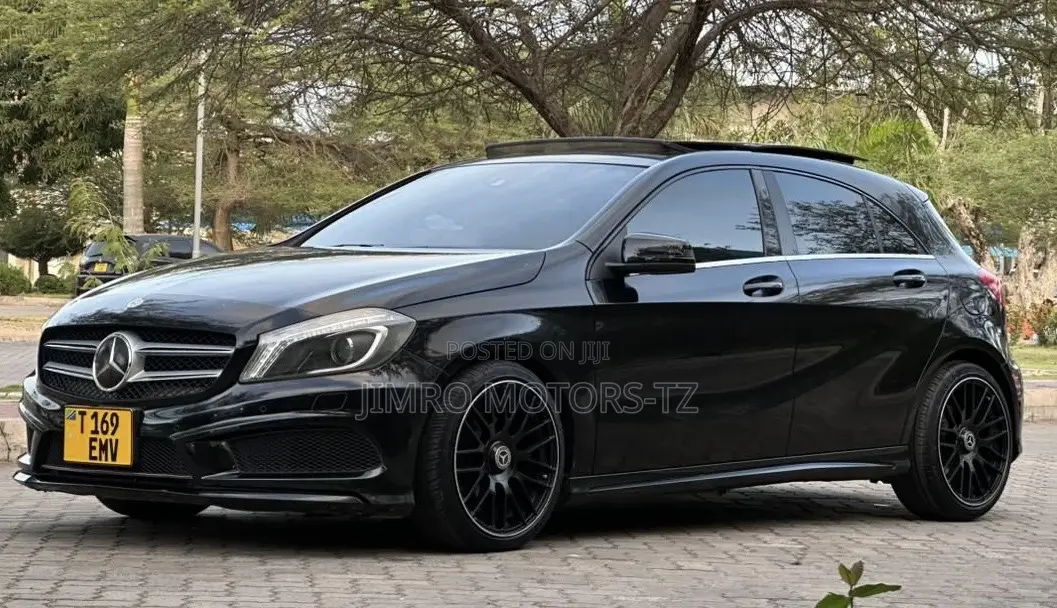 Mercedes-Benz A-Class 2015 Black