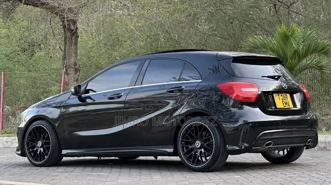 Mercedes-Benz A-Class 2015 Black