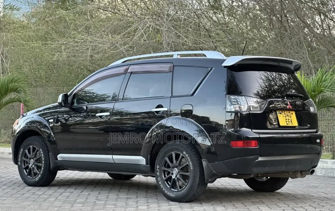 Mitsubishi Outlander 2009 Black