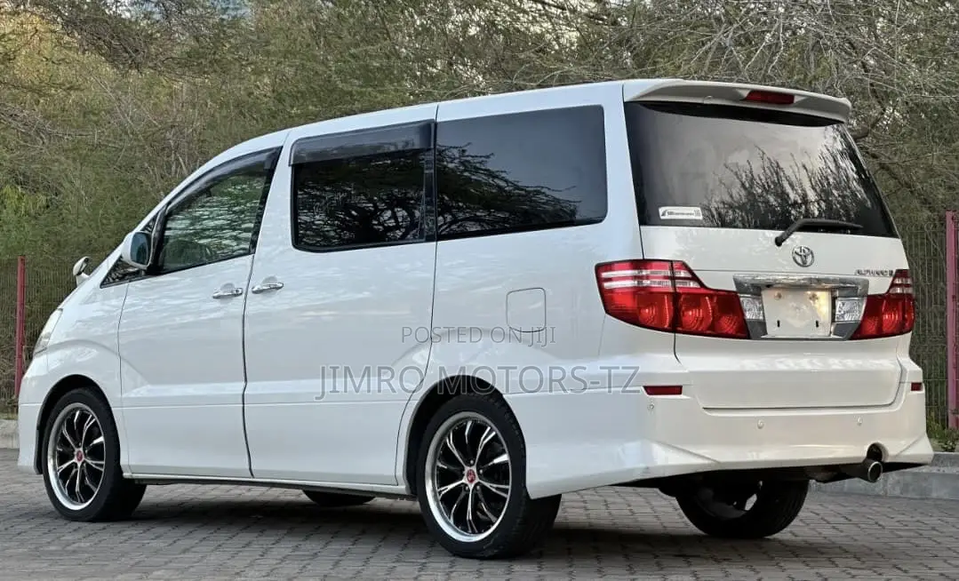 Toyota Alphard 2006 White