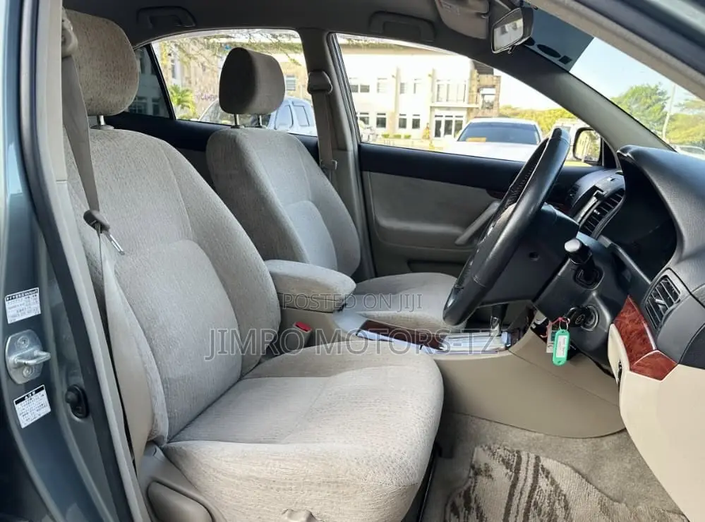 Toyota Premio 2005 Green