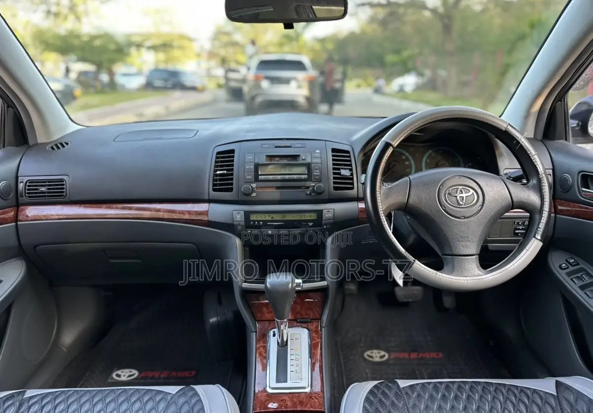 Toyota Premio 2004 Silver