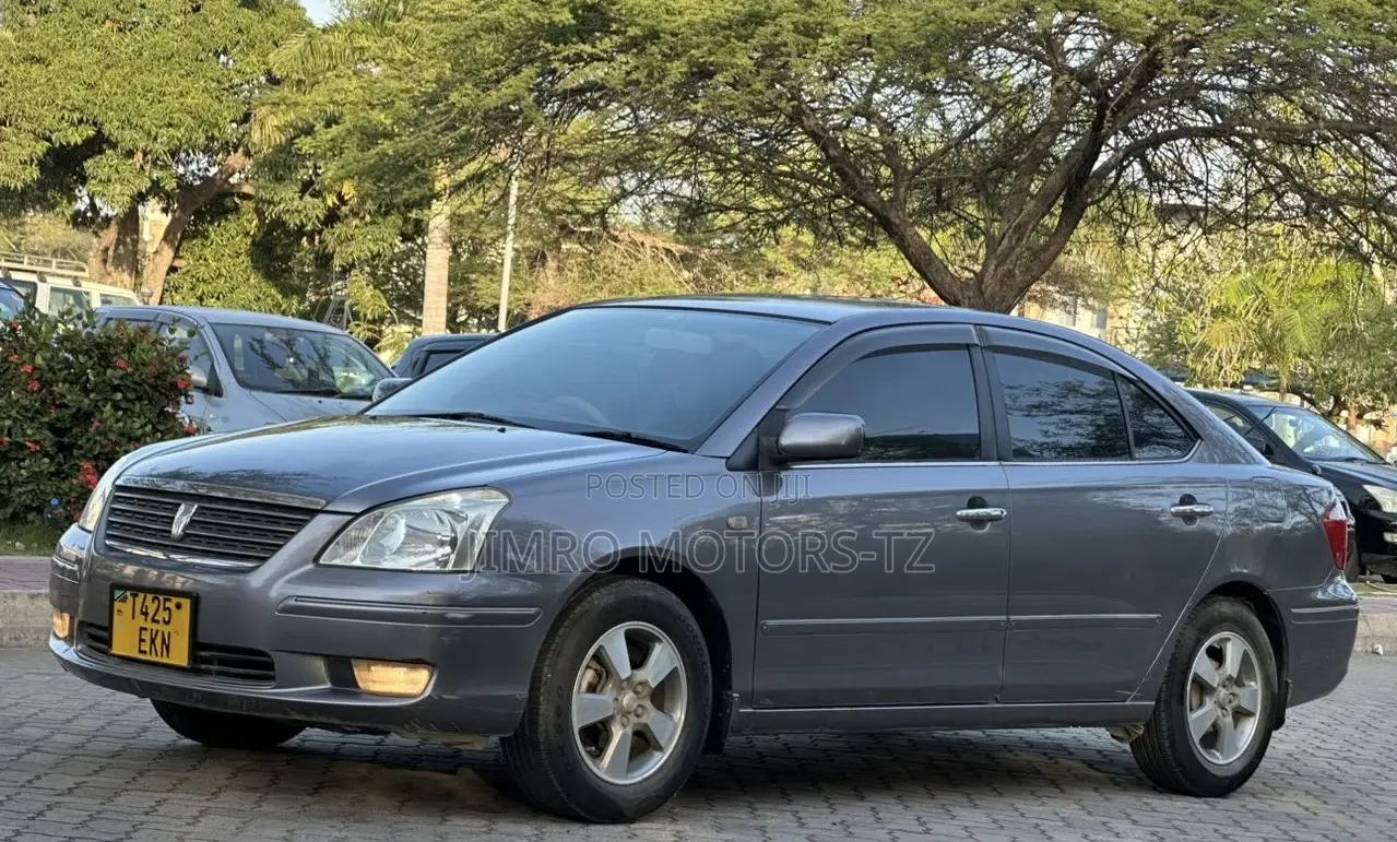 Toyota Premio 2004 Silver