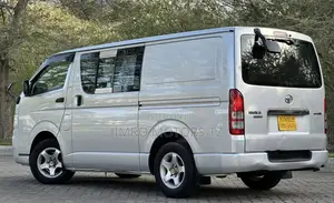 Toyota HiAce 2009 Silver