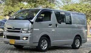 Toyota HiAce 2009 Silver