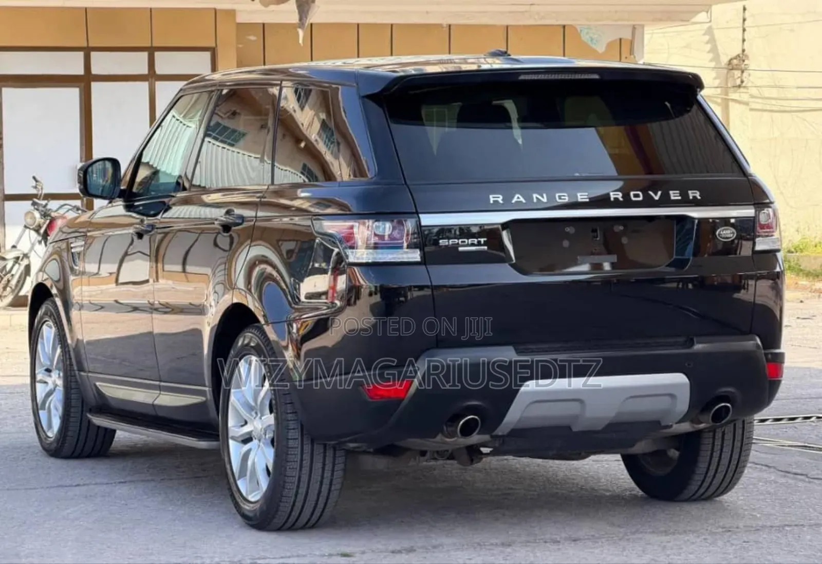 Land Rover Range Rover Sport HSE 4dr SUV 4WD (3.0L 6cyl S/C 8A) 2015 Black