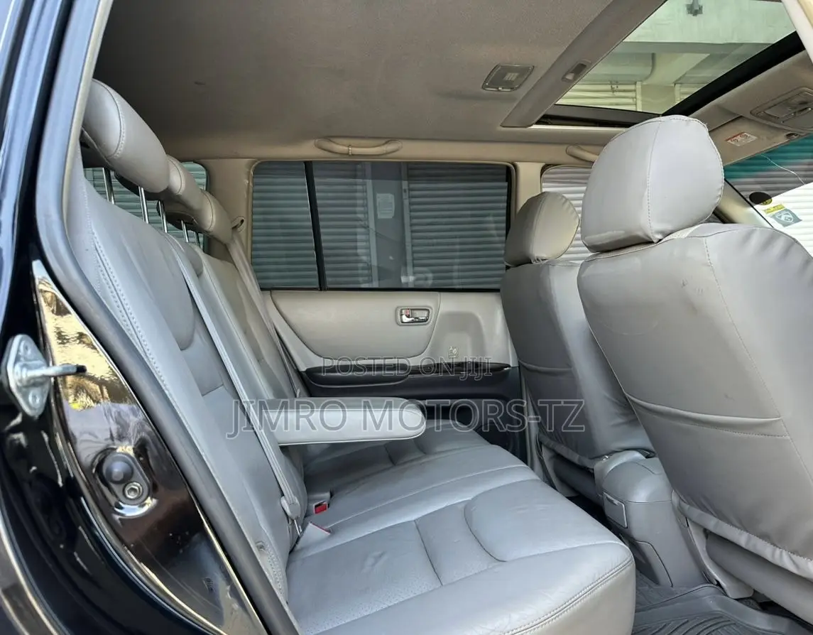 Toyota Kluger 2002 Black