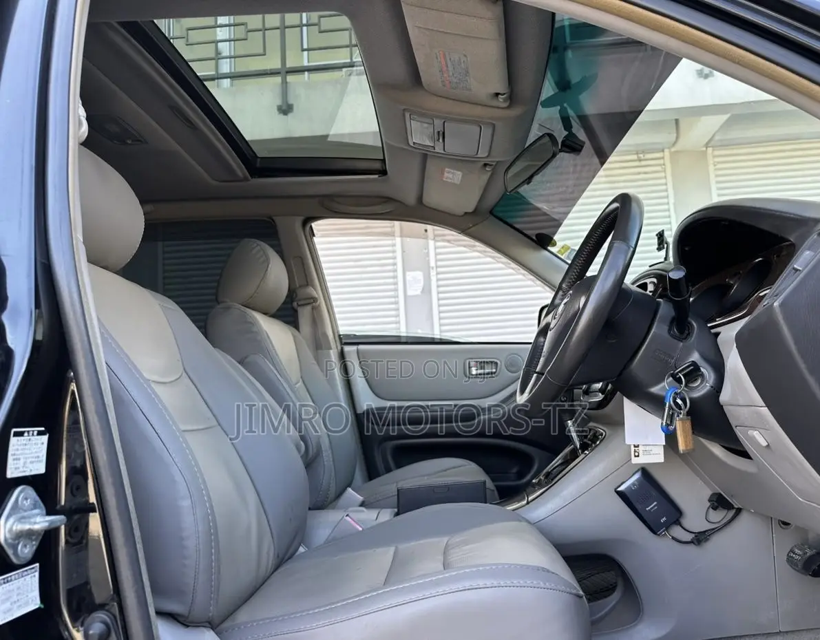 Toyota Kluger 2002 Black