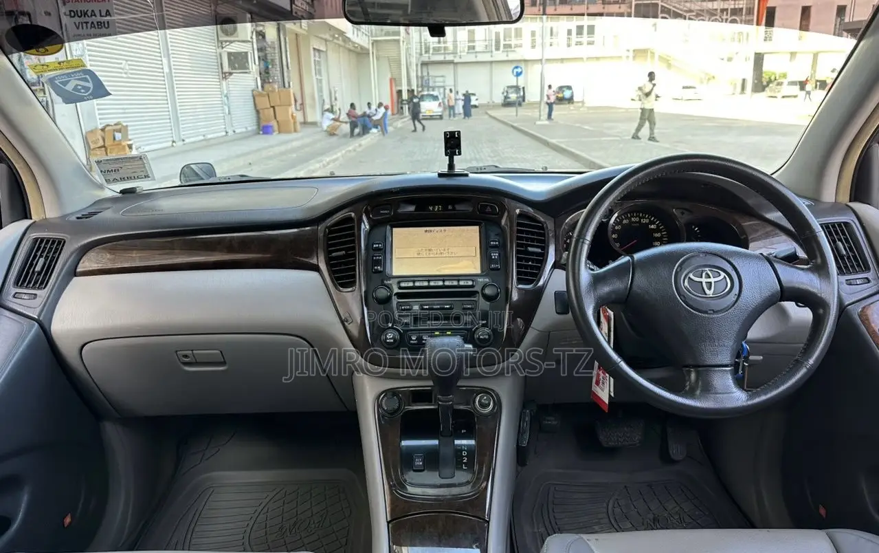 Toyota Kluger 2002 Black