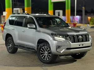 Toyota Land Cruiser Prado 2018 Silver
