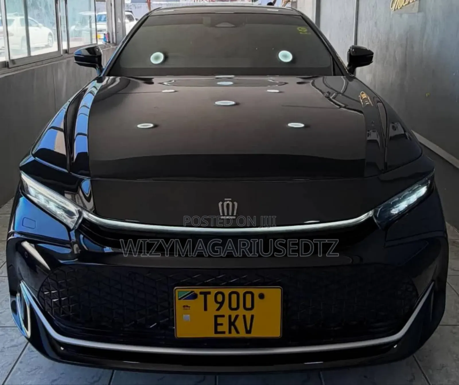 Toyota Crown 2023 Ivory