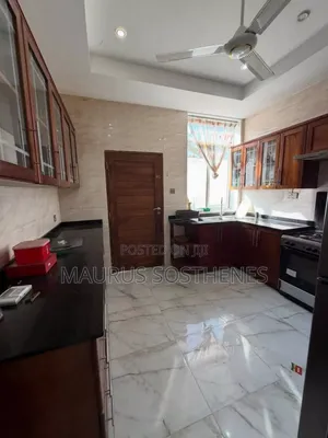 6bdrm Mansion in Ada Estate for rent
