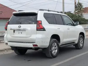Toyota Land Cruiser Prado 2019 White