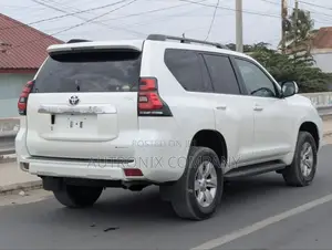 Toyota Land Cruiser Prado 2019 White