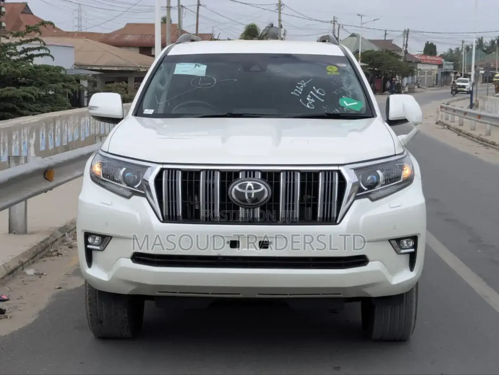 Toyota Land Cruiser Prado 2019 White