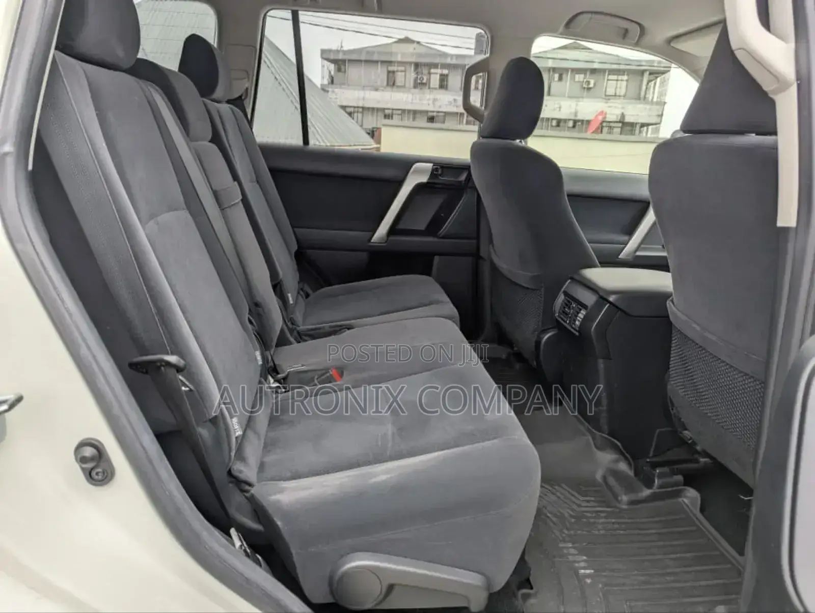 Toyota Land Cruiser Prado 2019 White