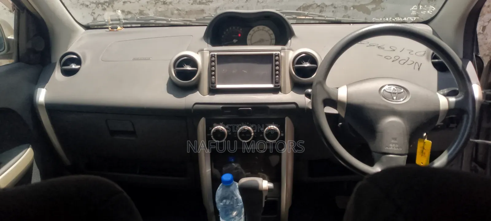 Toyota IST 2005 Gray