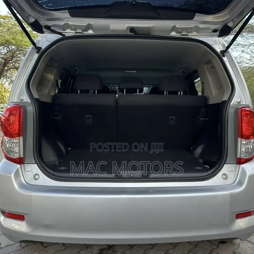 Toyota Corolla Rumion 2009 Silver