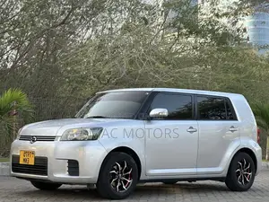 Toyota Corolla Rumion 2009 Silver