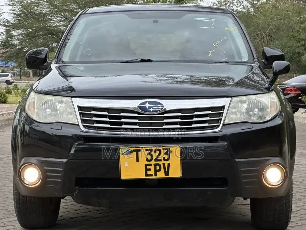 Subaru Forester 2010 Black