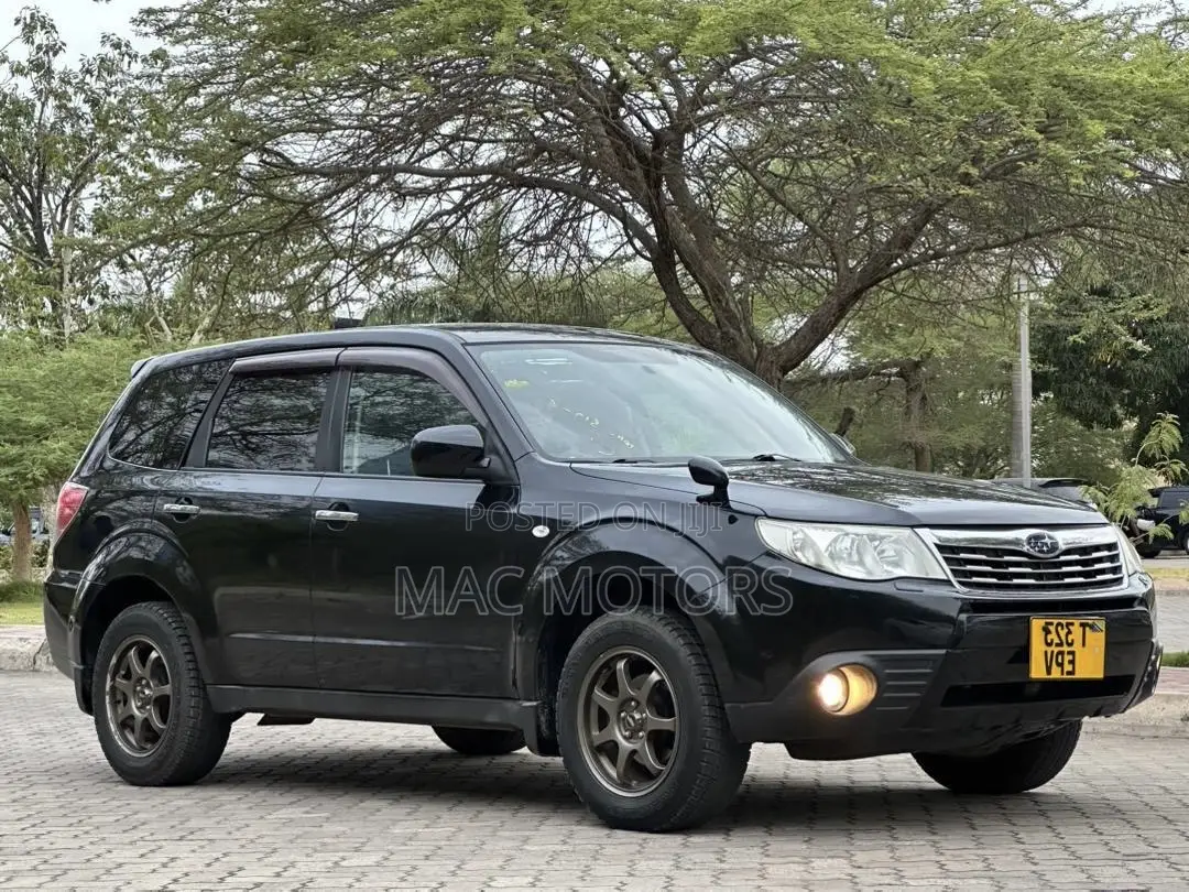 Subaru Forester 2010 Black