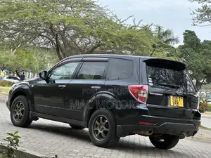 Subaru Forester 2010 Black