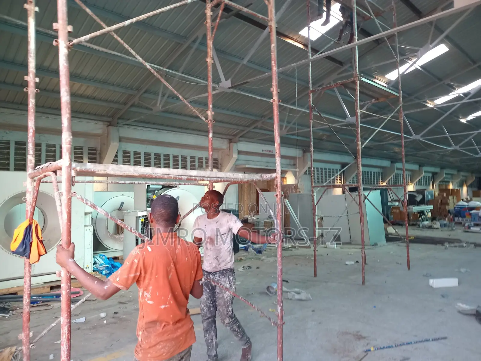1) Eneo Linaukubwa Wa Sq,M.18000, 2)Godown Zipo 5 at L