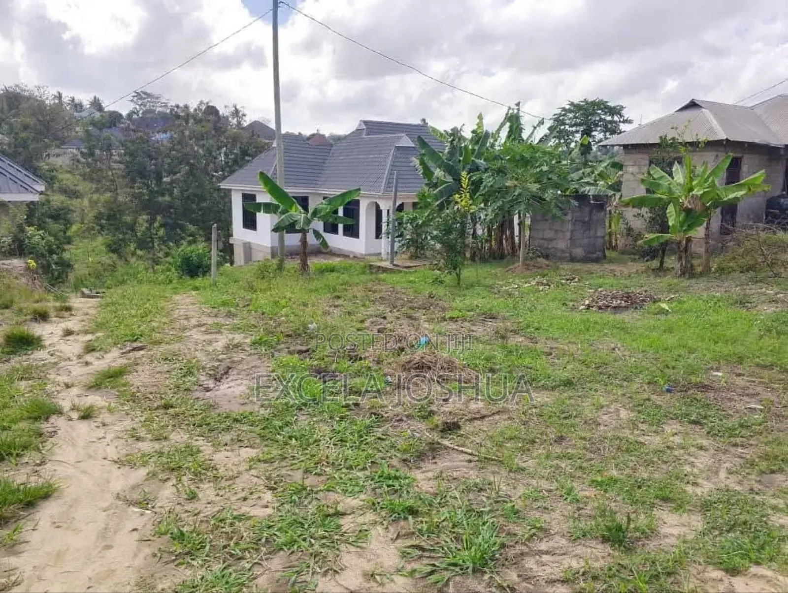 3bdrm House in Excela Joshua, Goba for sale