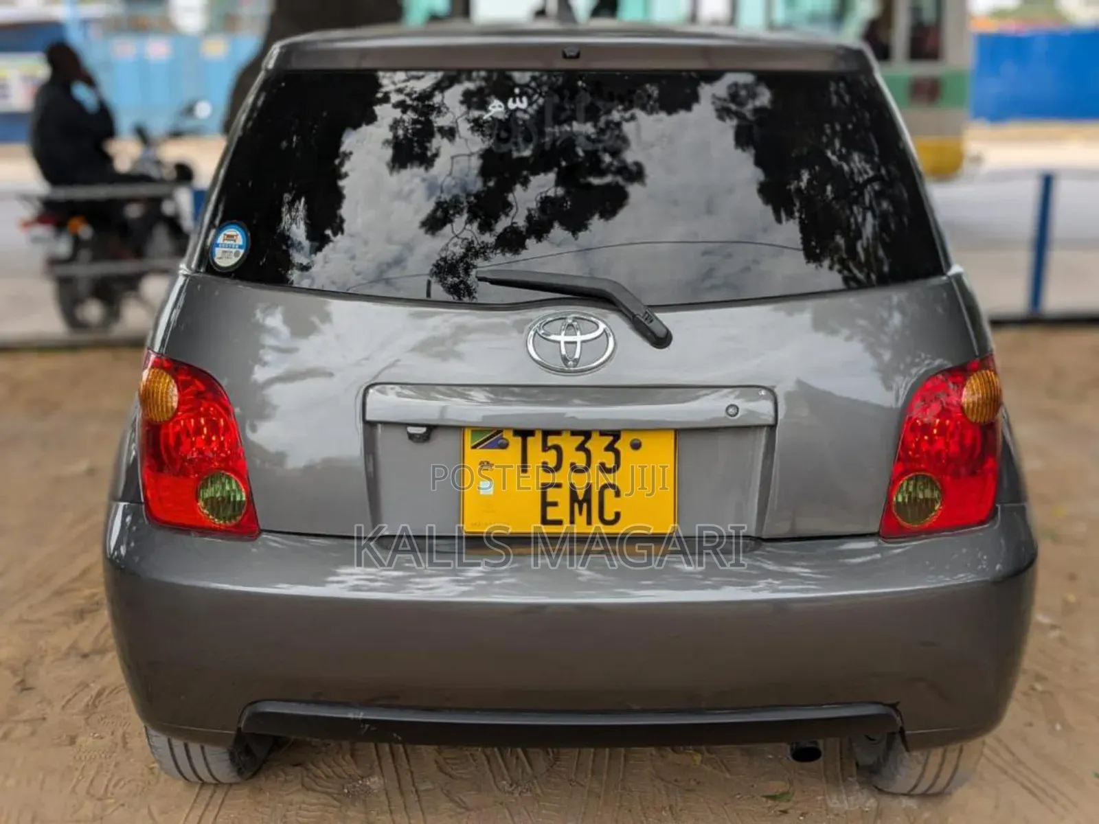 Toyota IST 2004 Gray