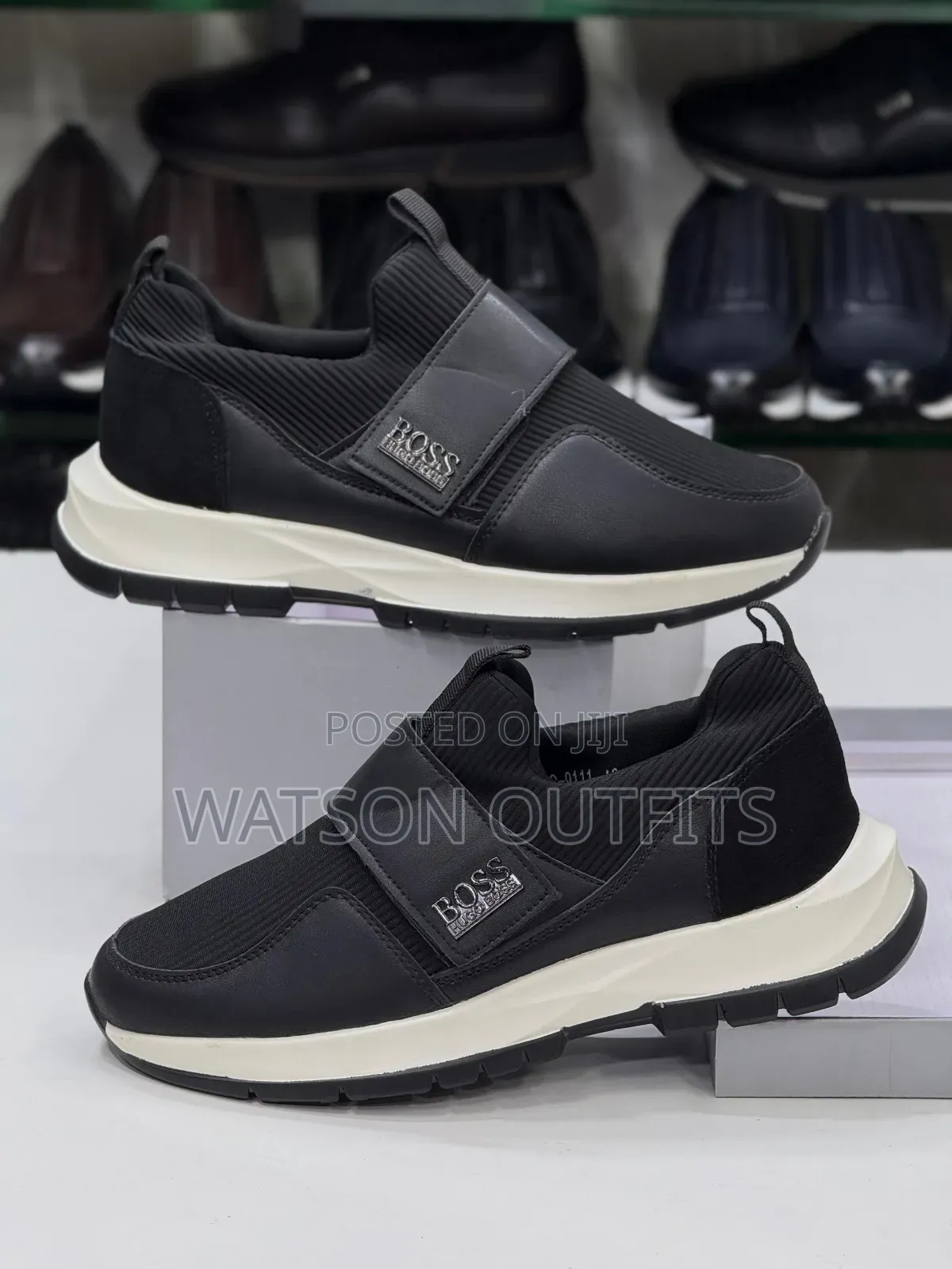 Men's Leather Shoes Very Beautiful Loewe Burberry and Boss Branded