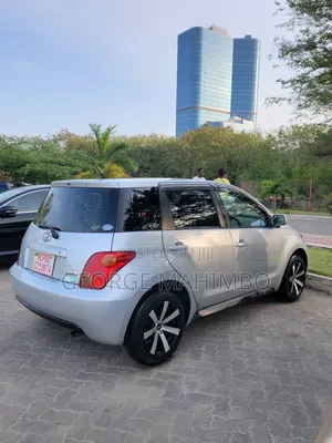 Toyota IST 2005 Silver