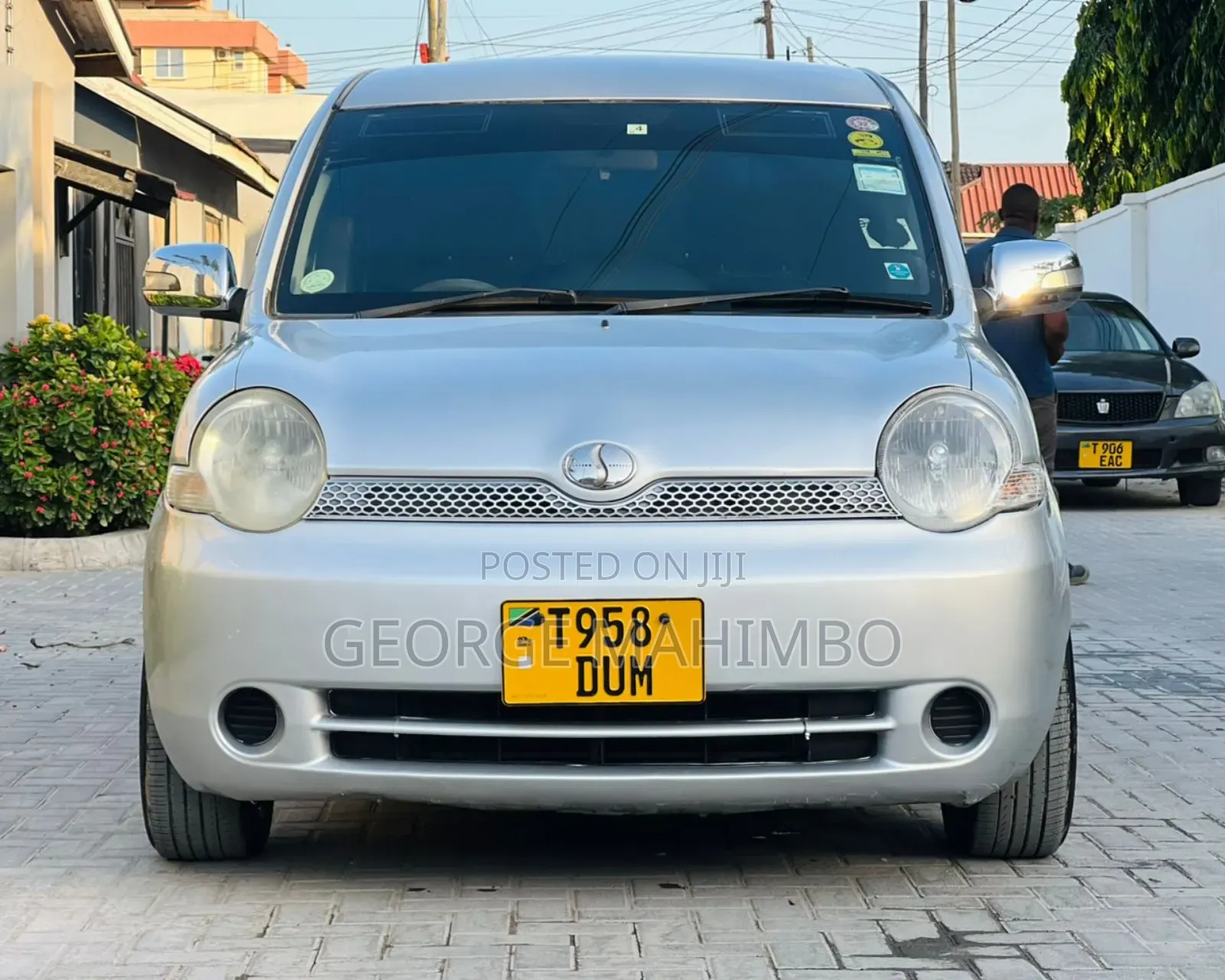 Toyota Sienta 2005 Silver