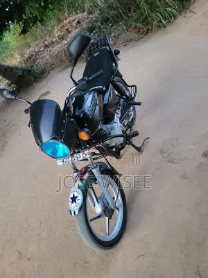 Bajaj Boxer 150 UG 2026 Black