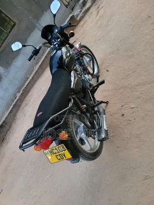 Bajaj Boxer 150 UG 2026 Black