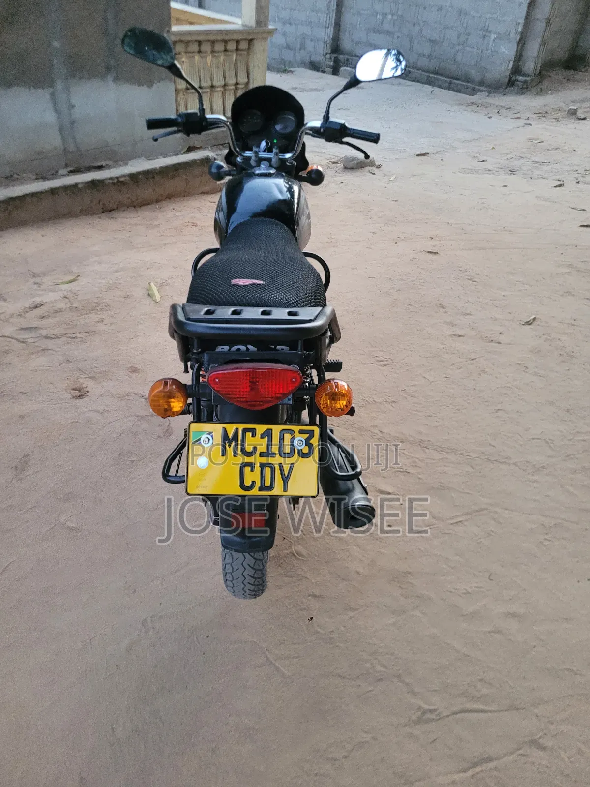 Bajaj Boxer 150 UG 2026 Black