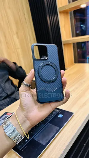 iPhone 15 Pro Max Cover