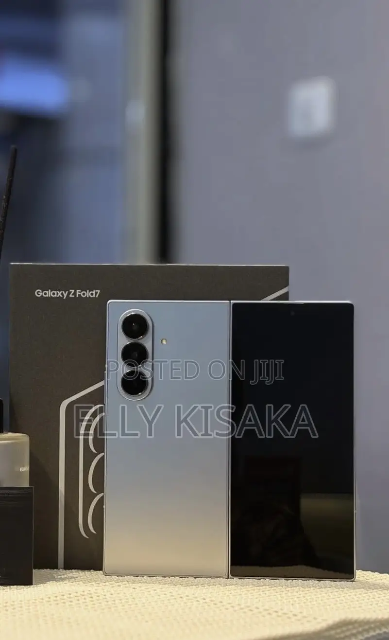 New Samsung Galaxy Z Fold7 256 GB Silver