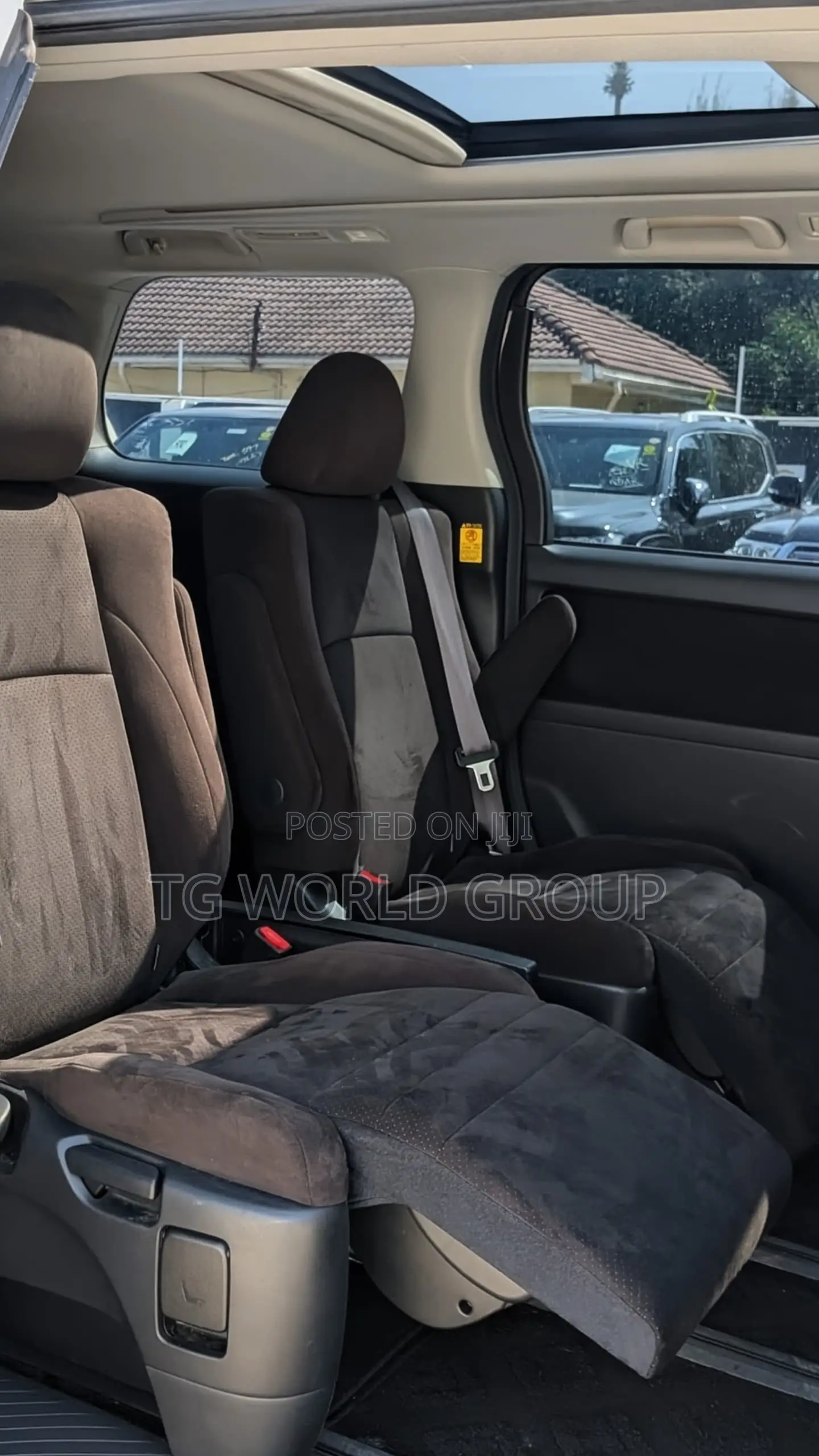Toyota Alphard 2.4 Petrol FWD 2010 White
