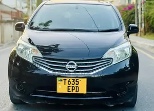 Nissan Note 1.6 Petrol 2013 Black