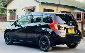Nissan Note 1.6 Petrol 2013 Black