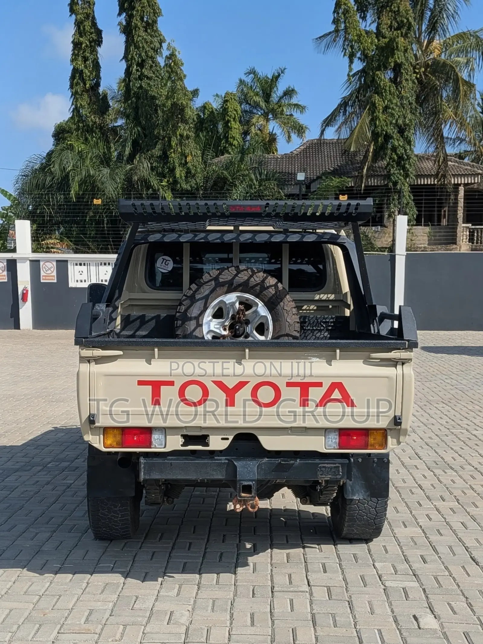 Toyota Land Cruiser 79 Series 2017 Beige