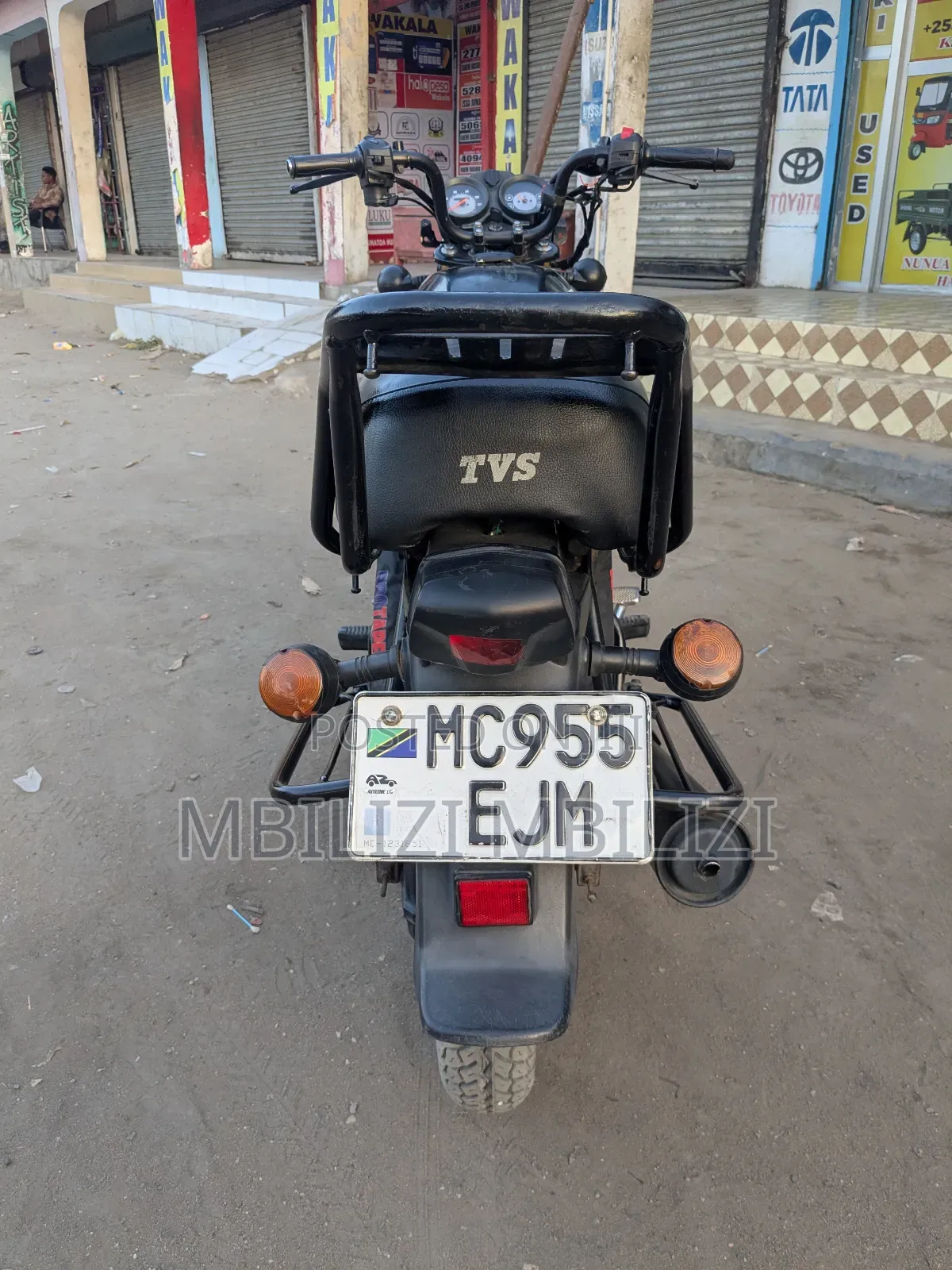 TVS HLX 125 2025 Black