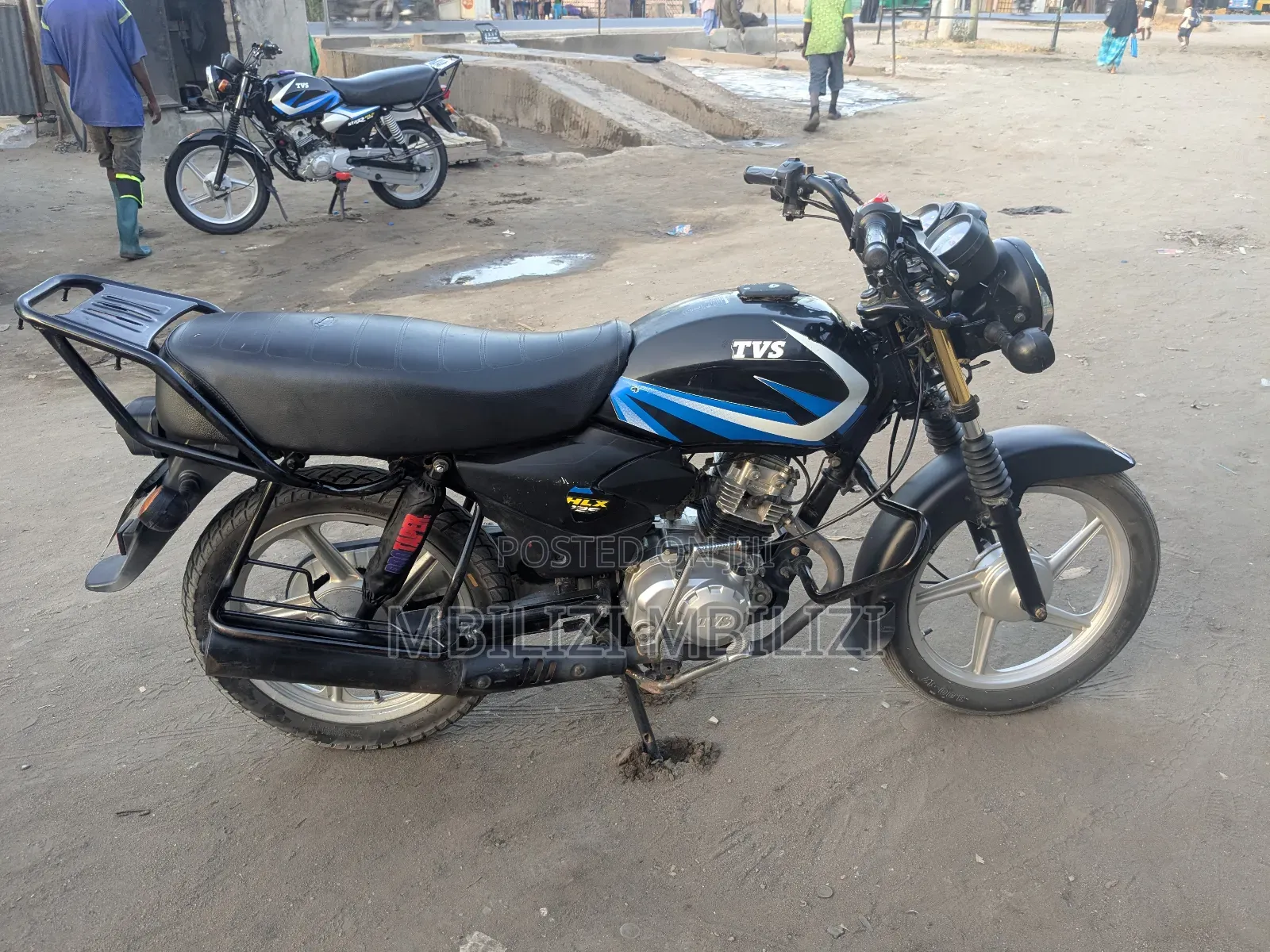 TVS HLX 125 2025 Black