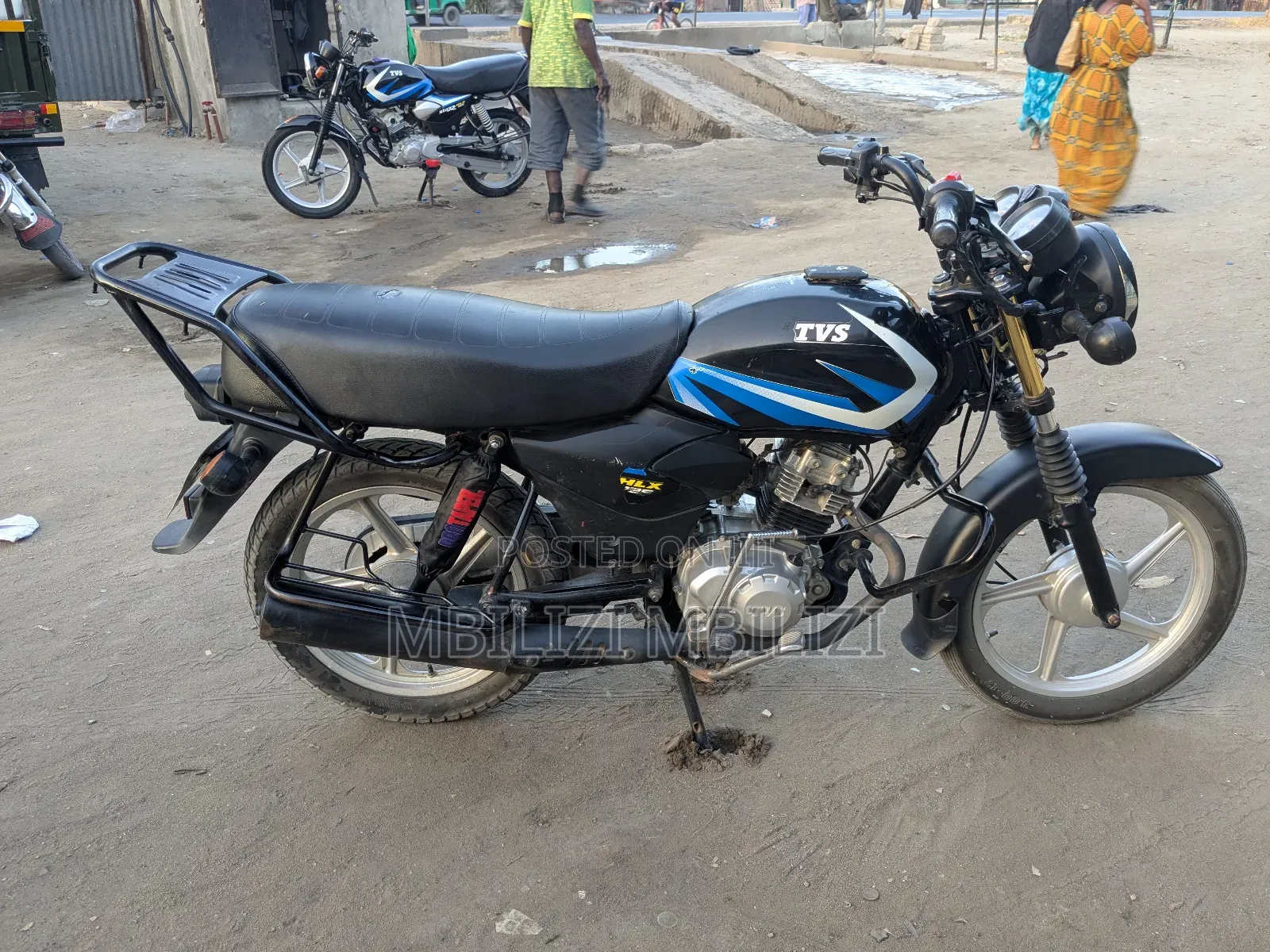 TVS HLX 125 2025 Black