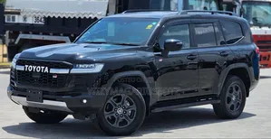 Toyota Land Cruiser LC300 2023 Matt Black