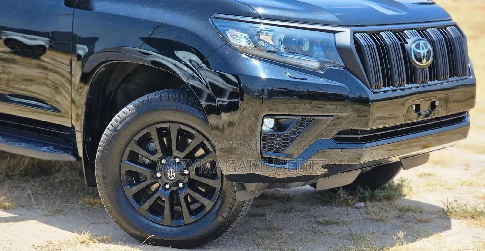 Toyota Land Cruiser Prado 2022 Black