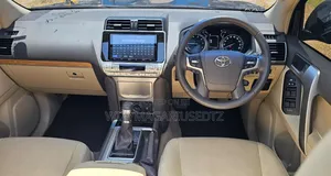 Toyota Land Cruiser Prado 2022 Black