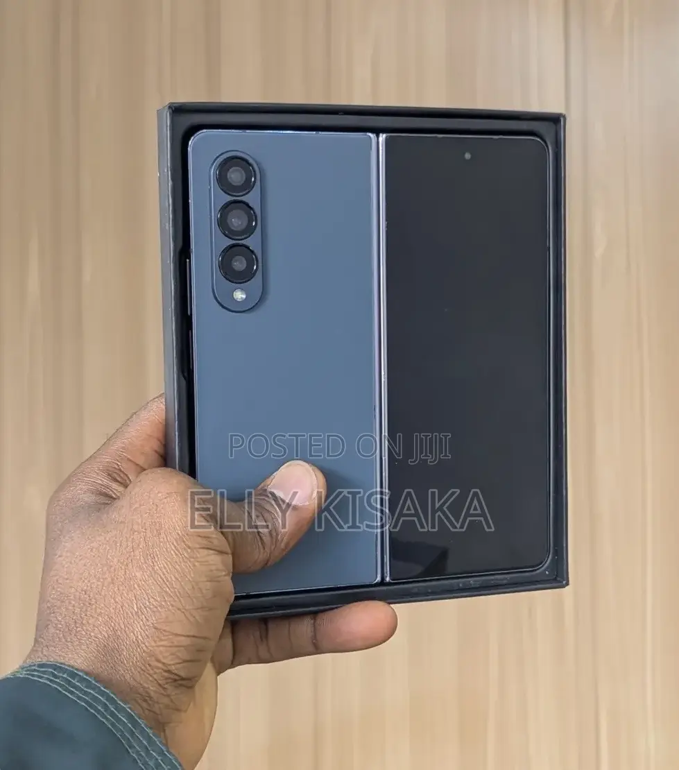 New Samsung Galaxy Z Fold4 256 GB Gray
